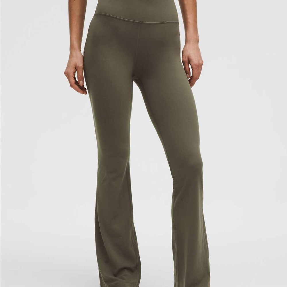 Lululemon Groove Nulu High-Rise Flared Pant - Army Green